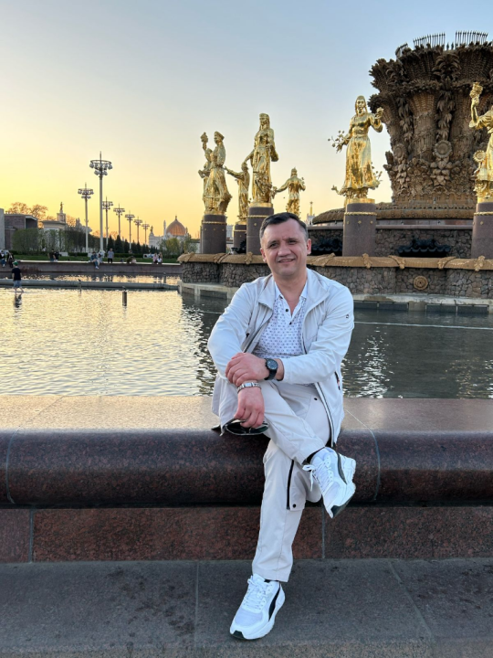 Евгений Новохатский