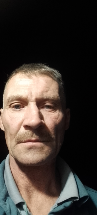 Анатолий  Овчаренко