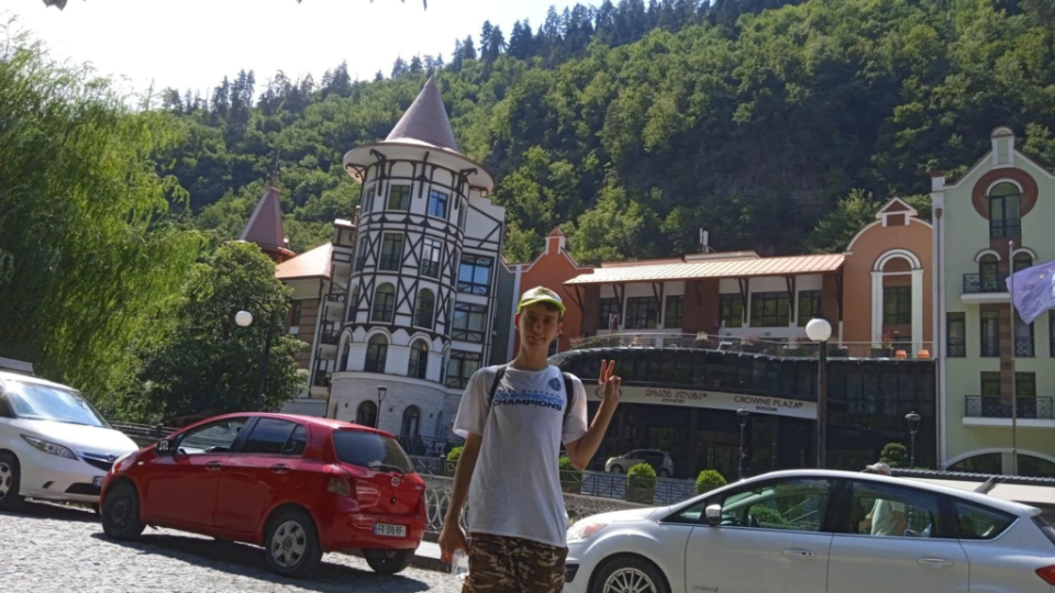 Владимир  Крихели