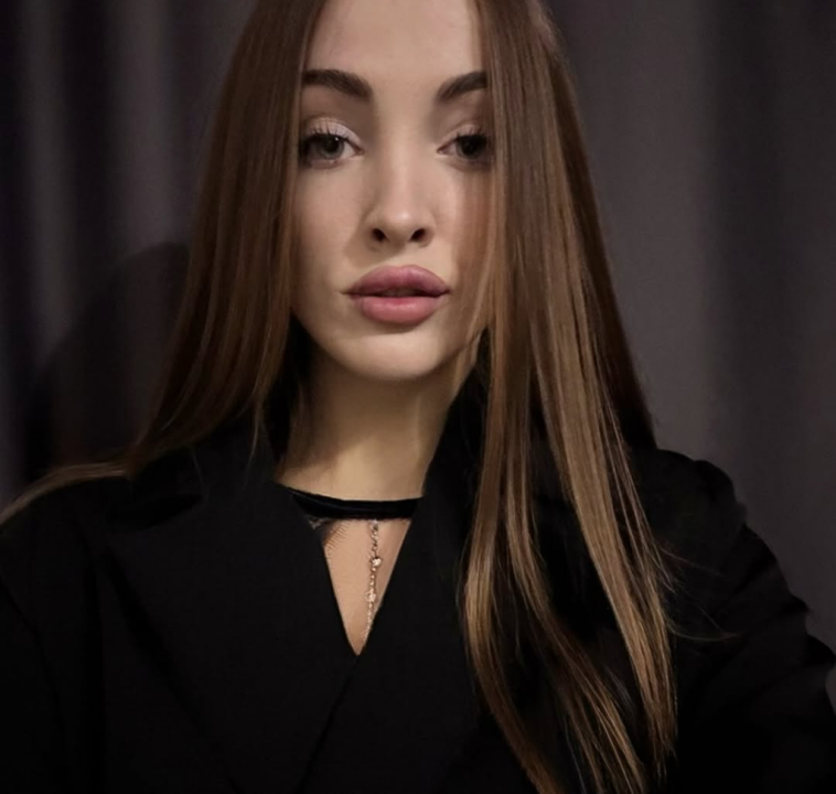 Вика Иванова