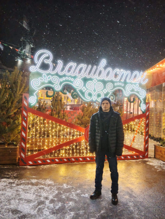 Валентин  М