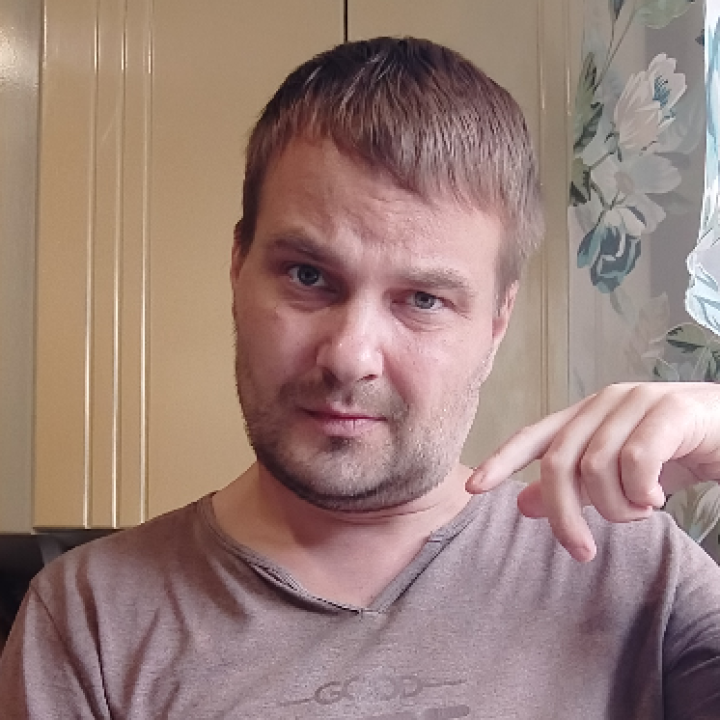 Денис Гусев(Зрил)