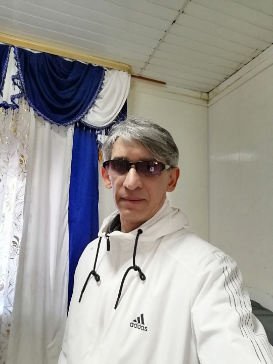 Валерий Михай