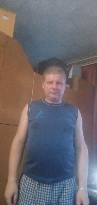 Александр Гусаков