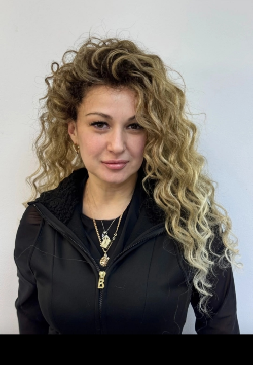 Алина