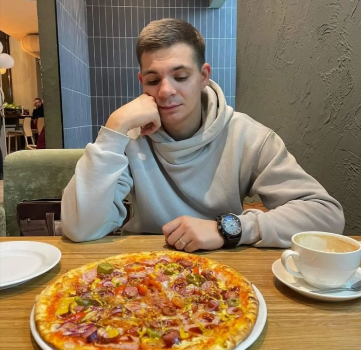 Александр  Бук